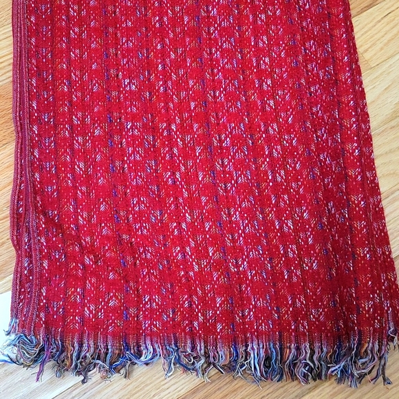 NWT red multi colored scarf - Picture 3 of 3